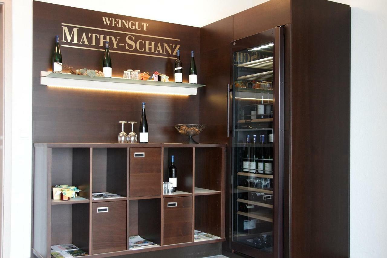 Gaestehaus Weingut Mathy-Schanz Osann-Monzel Exteriör bild